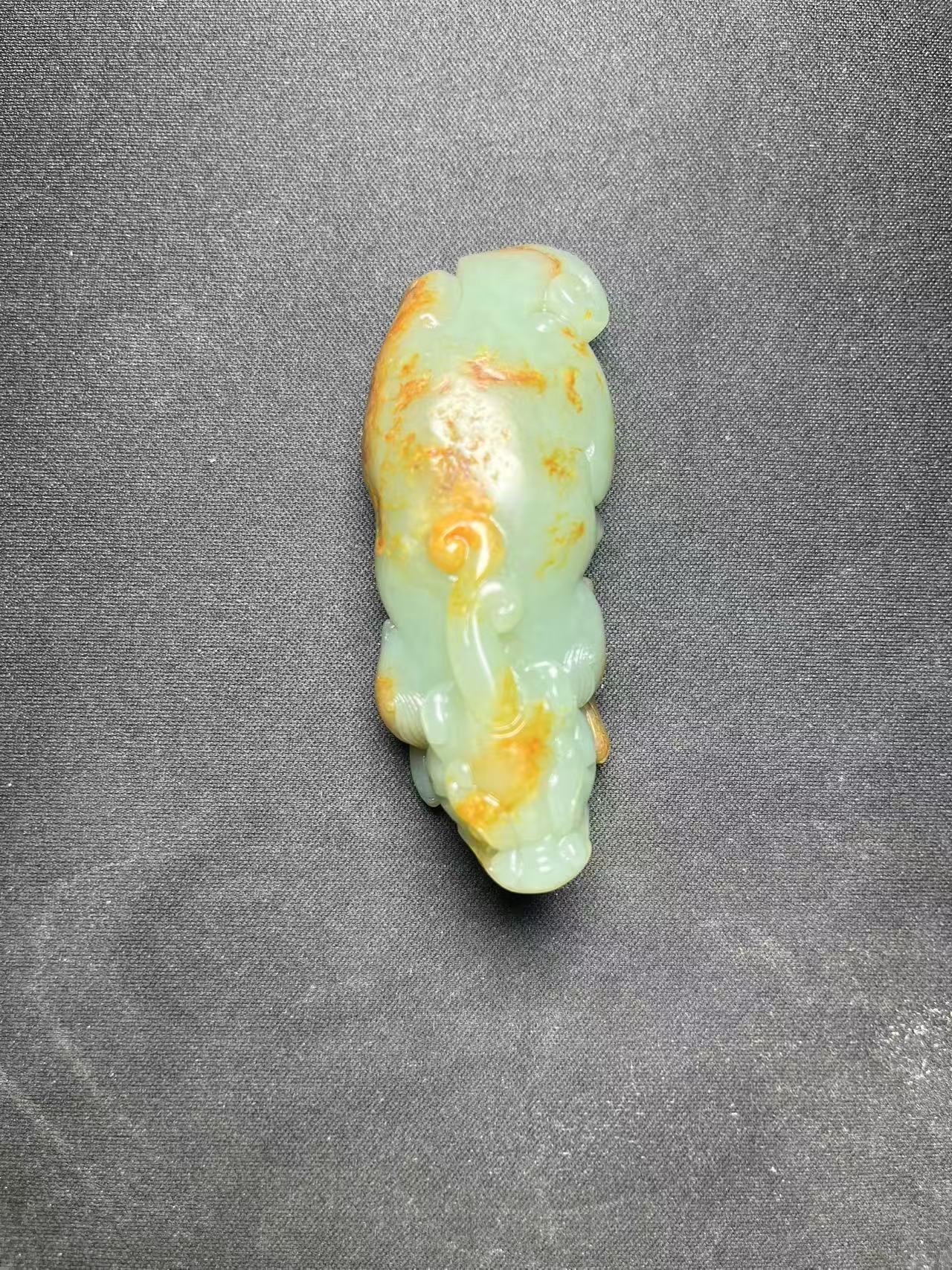 新疆和田玉貔貅挂件把件橘黄皮油油润润肉质细腻孤品高货翠青色肉