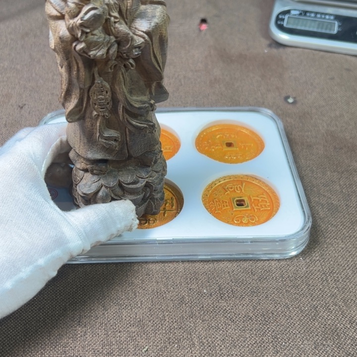 精品摆件工艺品等