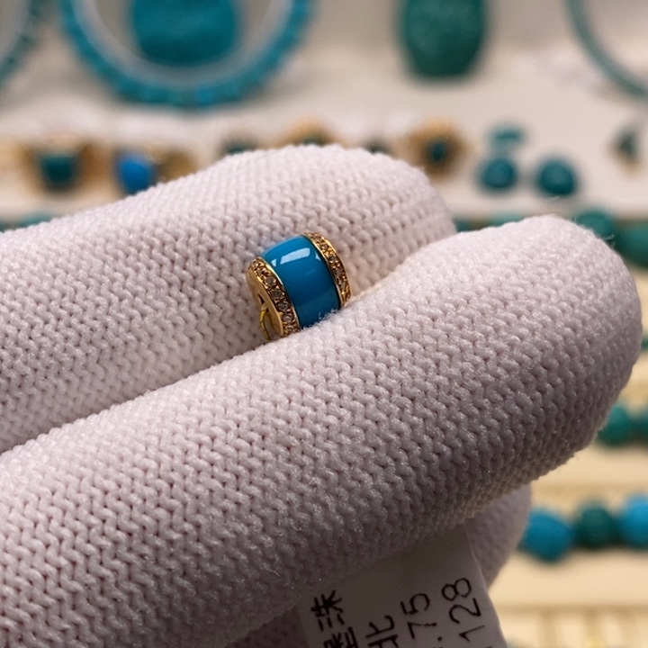 绿松石珠宝奇石18K金镶嵌