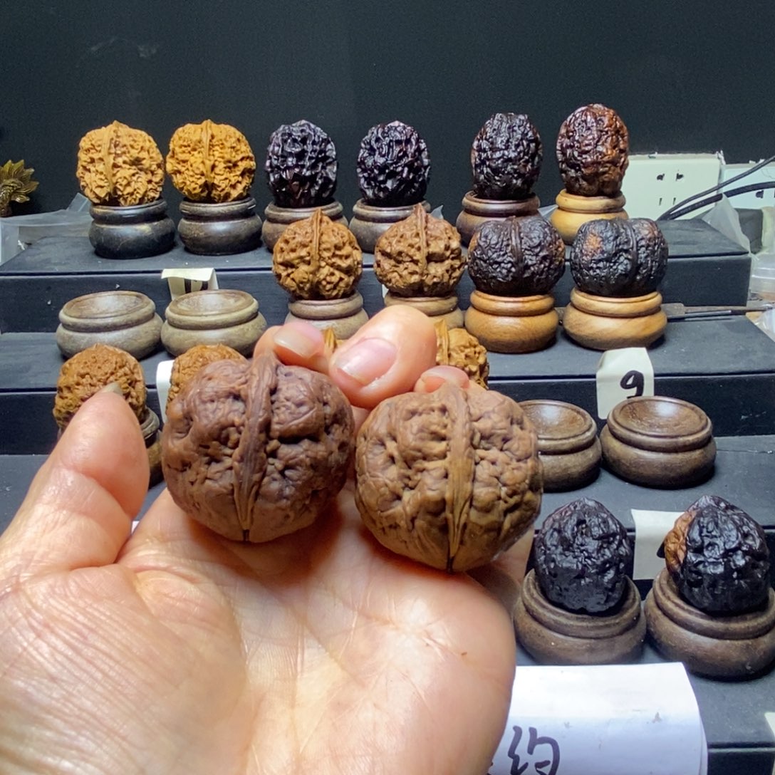 文玩核桃吊坠小旋风35