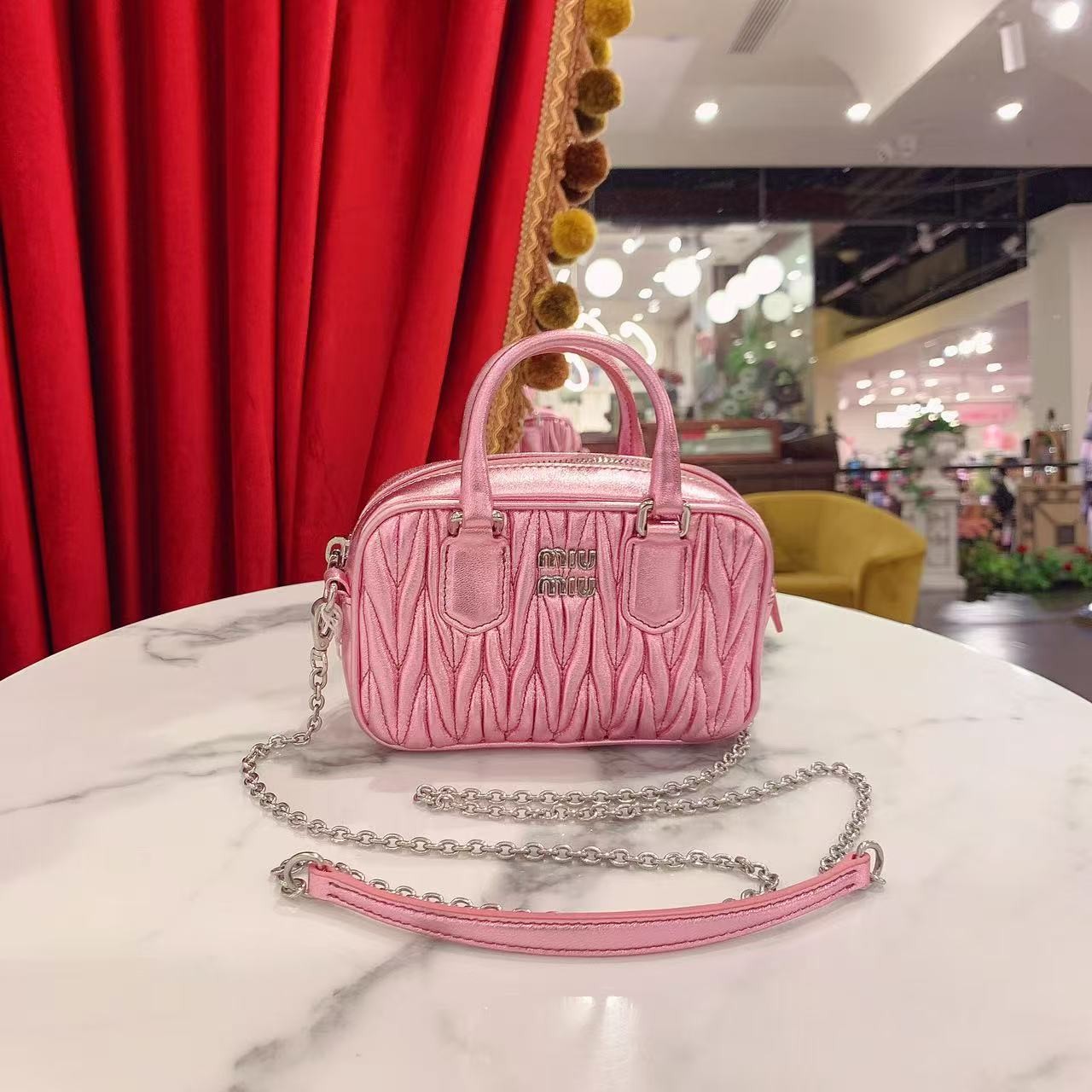 95新 MIU MIU/缪缪 GGS萌萌丨保龄球mini粉金羊芯片款/71600785