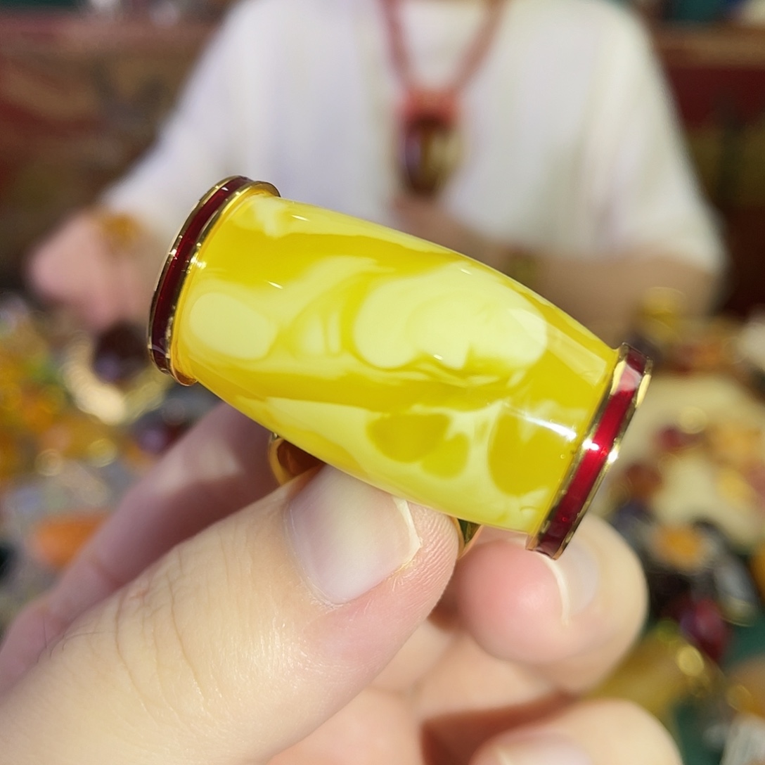 银S925镀金镶嵌蜜蜡戒指
