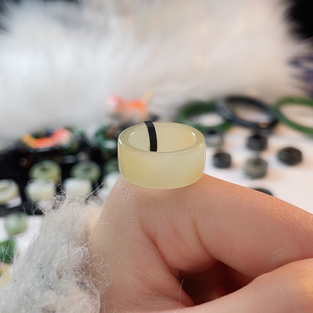 和田玉未镶嵌戒指k8黄口直切16.0mm