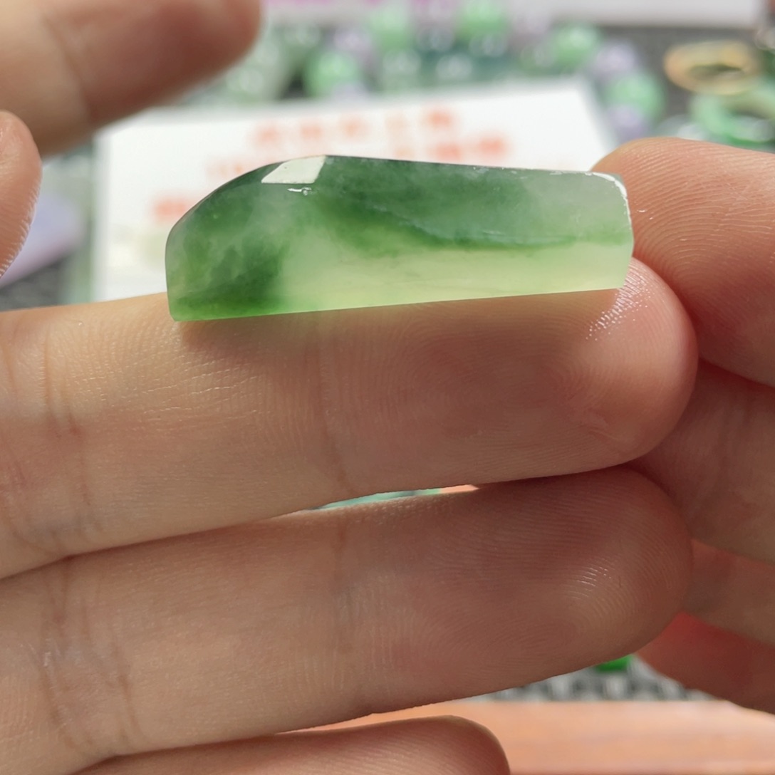 未镶嵌定制翡翠翡翠