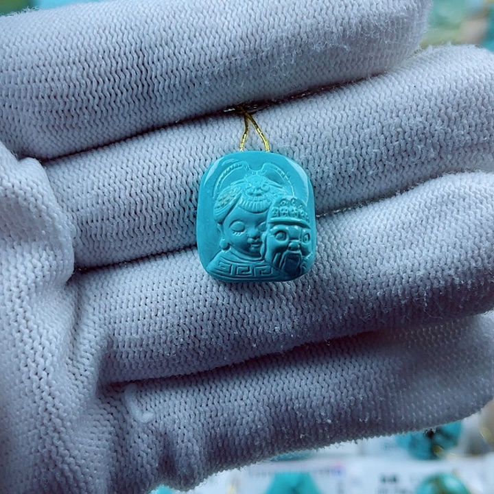 绿松石未镶嵌珠宝奇石