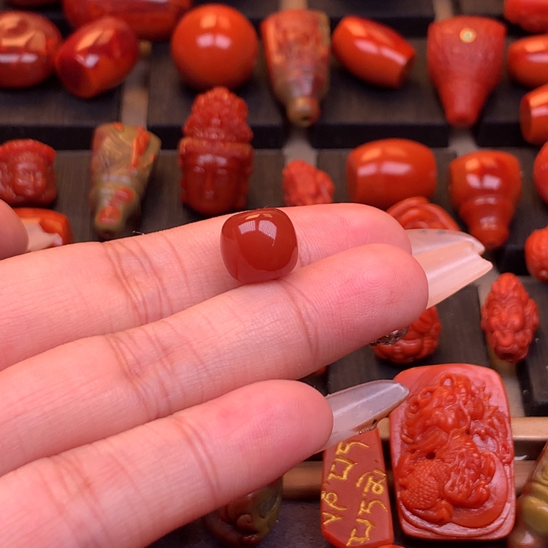 南红玛瑙未镶嵌川料瓦西原矿老型单珠10.5mm