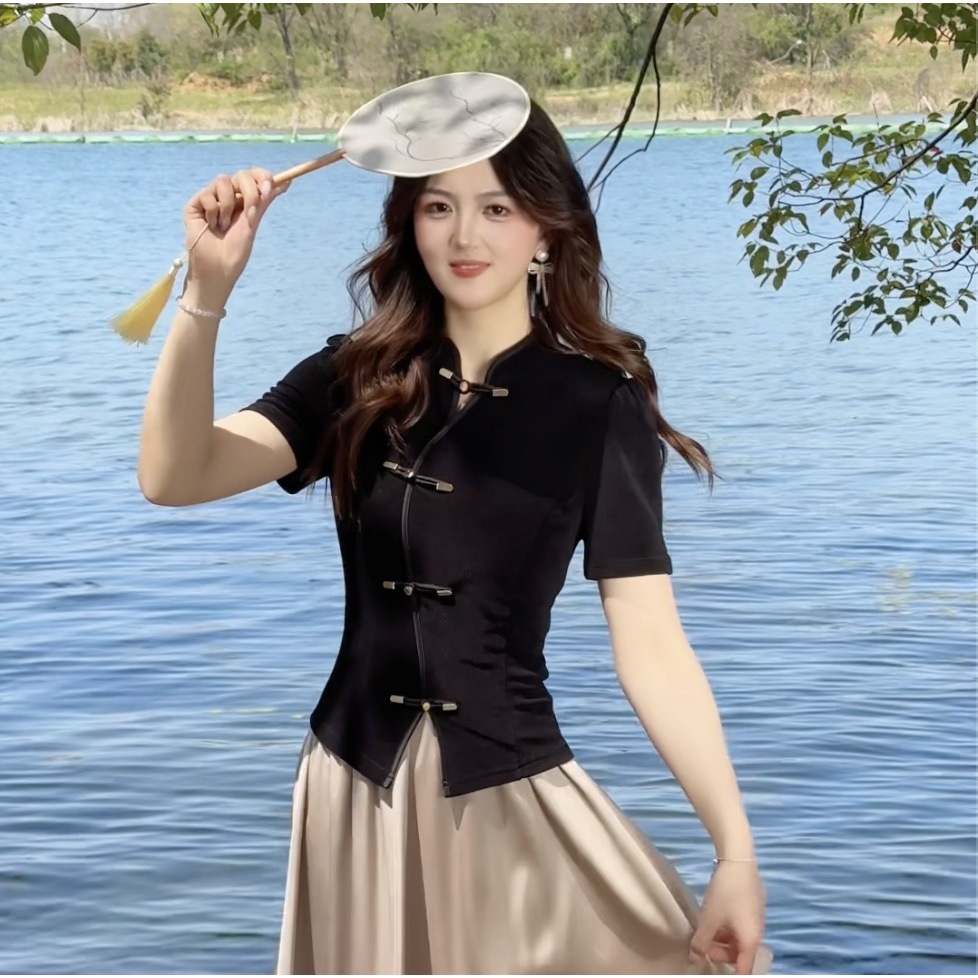 春夏新款欧货设计感女装新中式短袖小衫圆领盘扣修身显瘦时尚气质