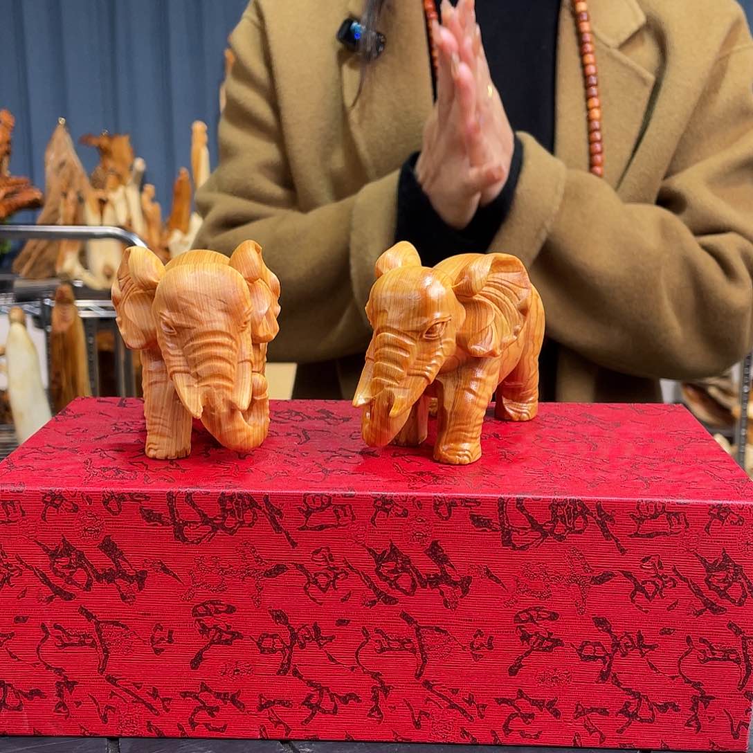 柏木（崖柏）随型摆件