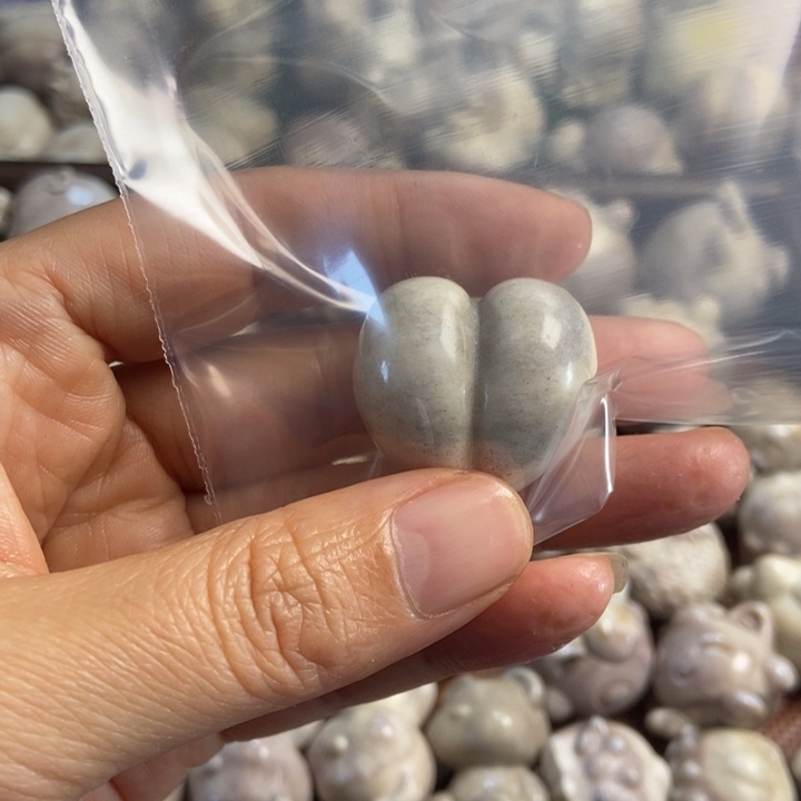南***南配饰鹿角雕刻一个出