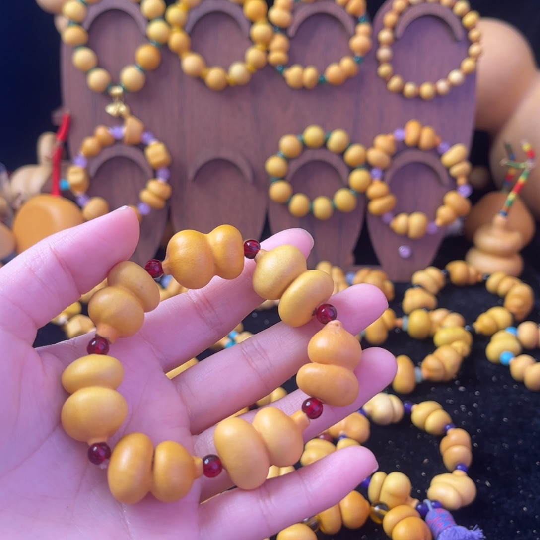 唯*七颗小钱袋手串