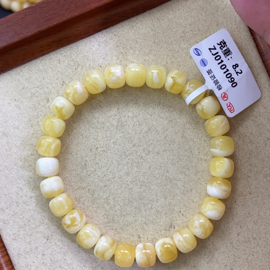 蜜蜡珠宝奇石未镶嵌8.2mm