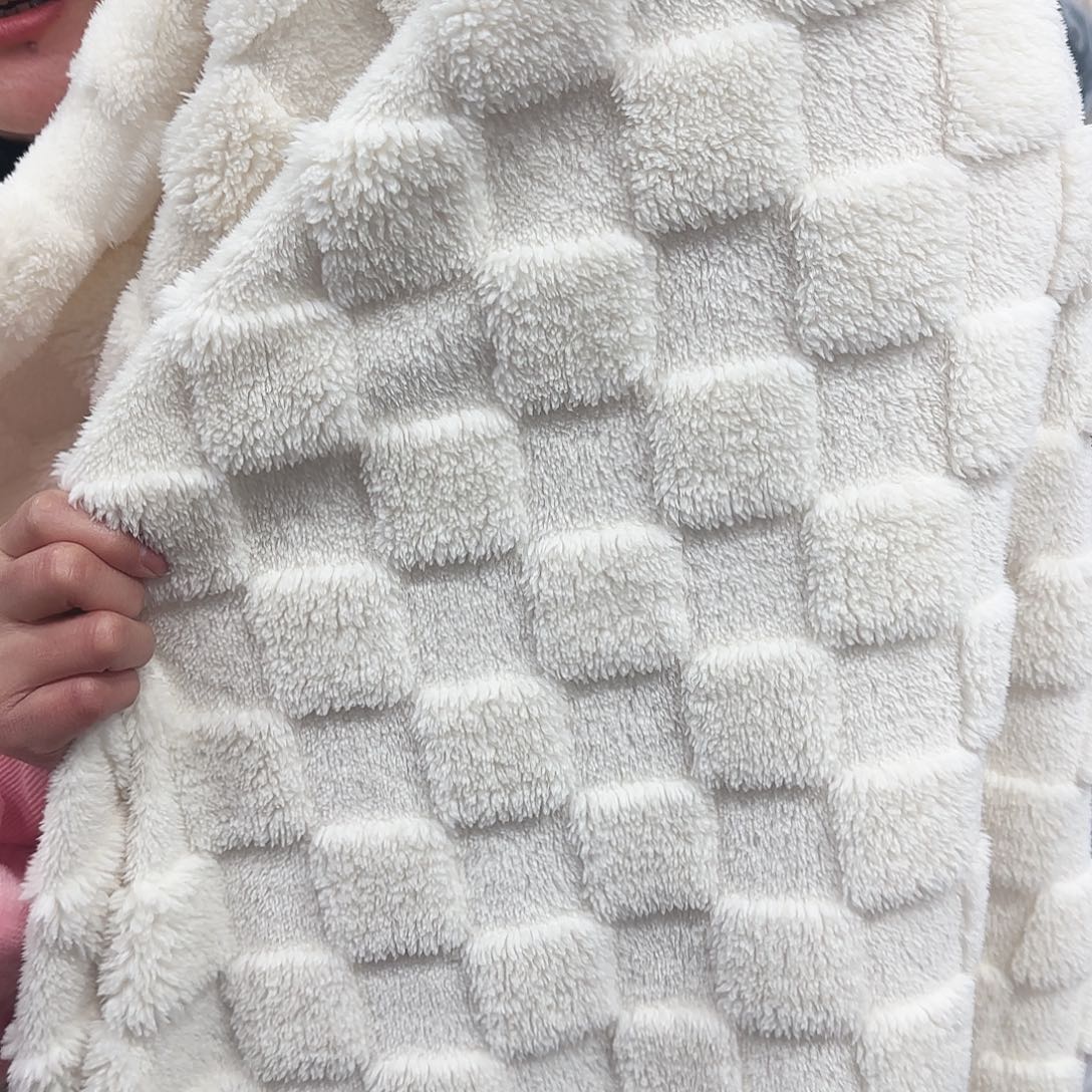 羊驼毛200.230塔夫绒剪花毯，微瑕