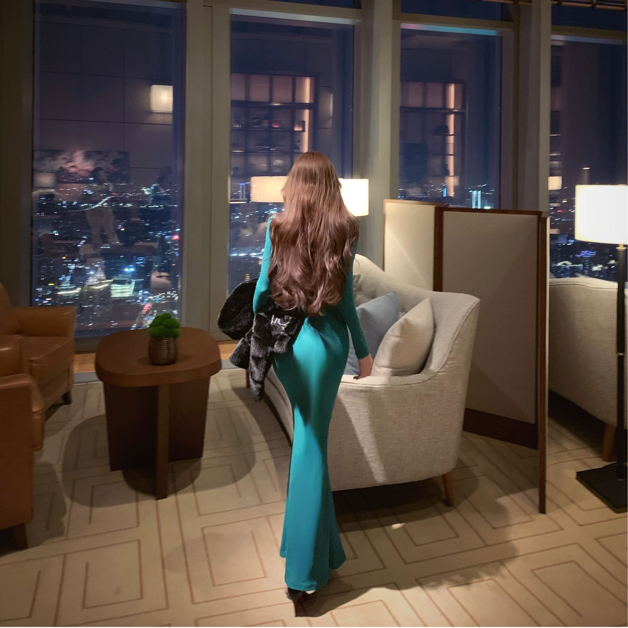 WW定制「步步生怜」显瘦气质时尚性感法式收腰修身小众设计感连衣裙