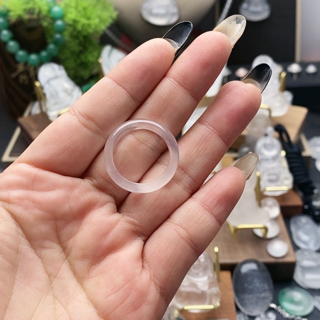 石英质玉颈饰未镶嵌娇*妹