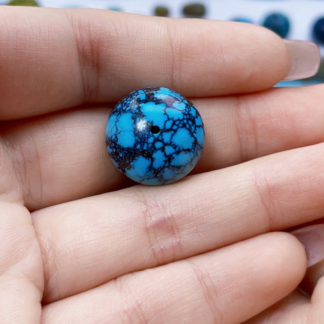 绿松石未镶嵌饰品