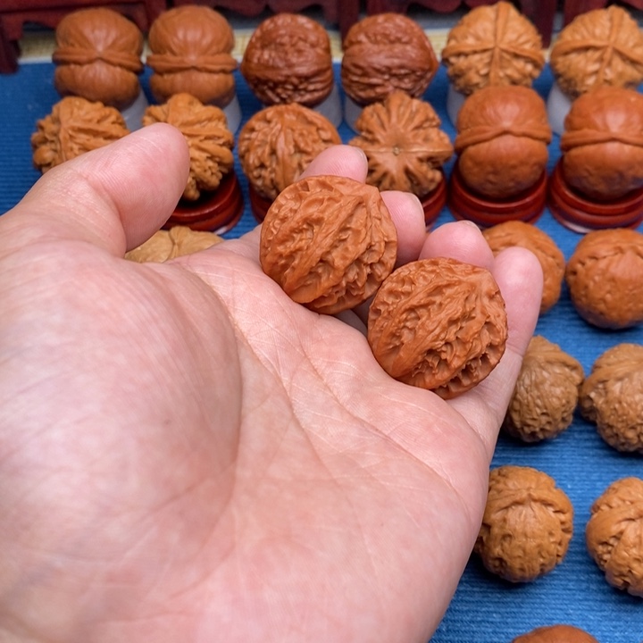 文玩核桃把件精品小手捻