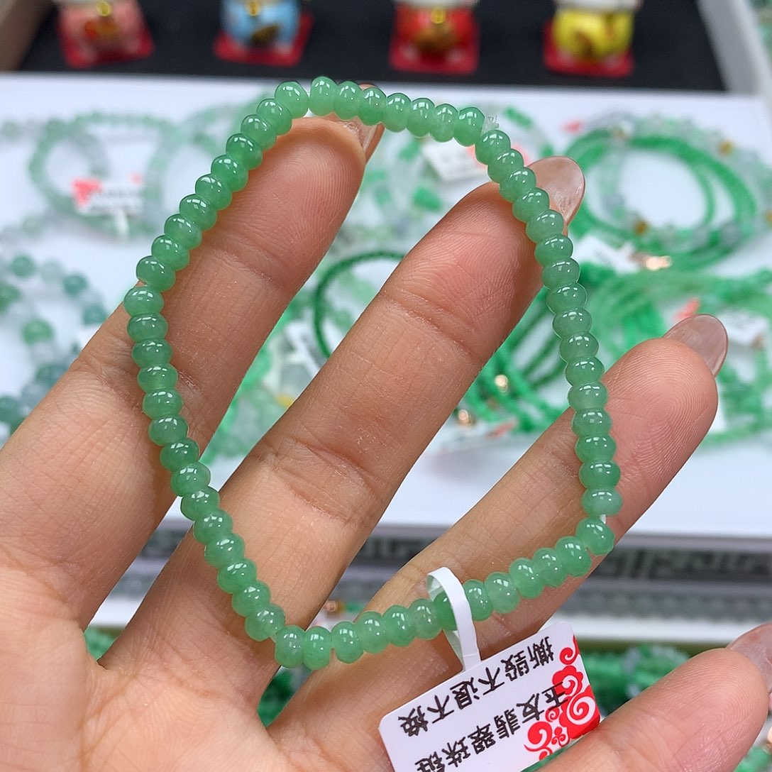 翡翠手链未镶嵌翡翠