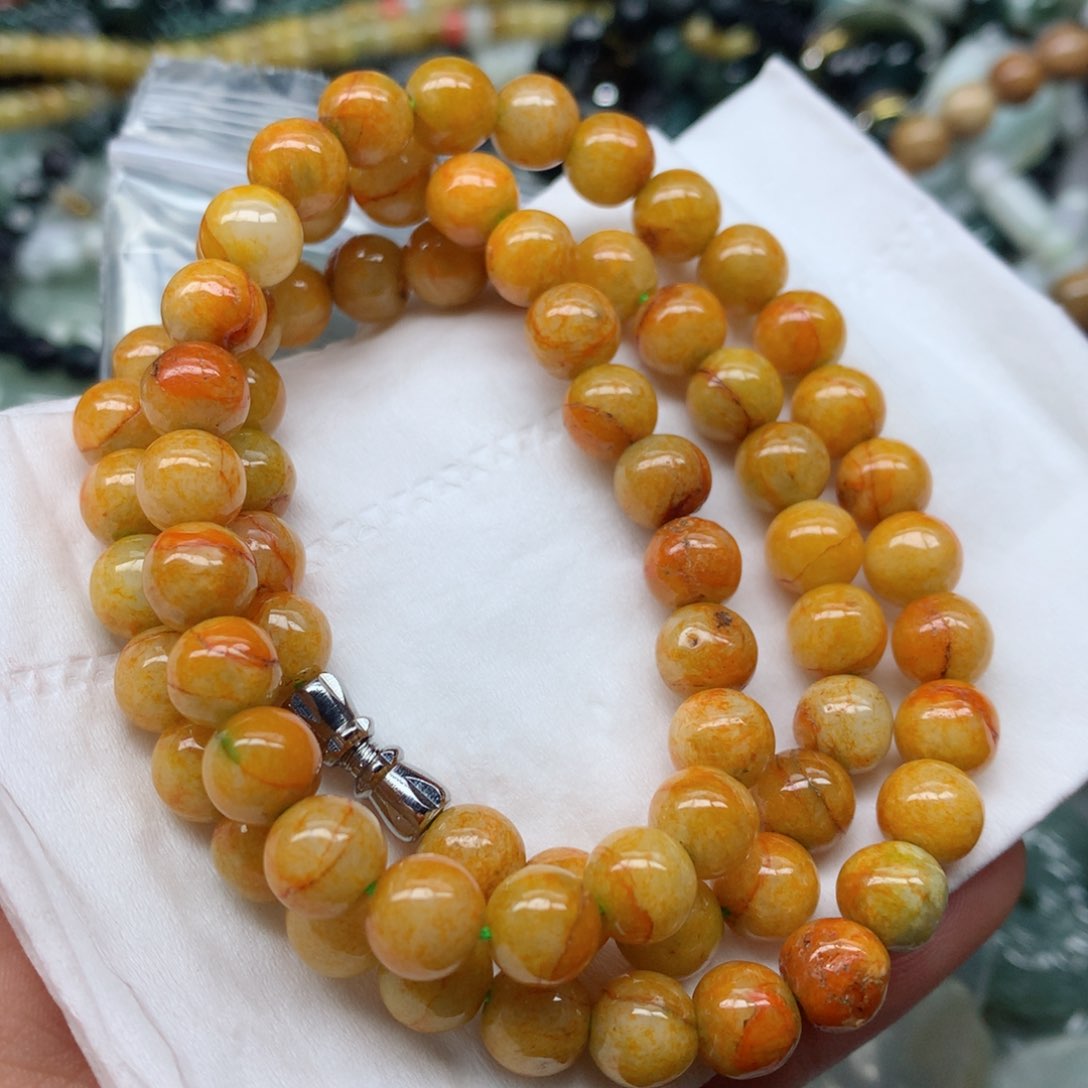 翡翠颈饰未镶嵌手串