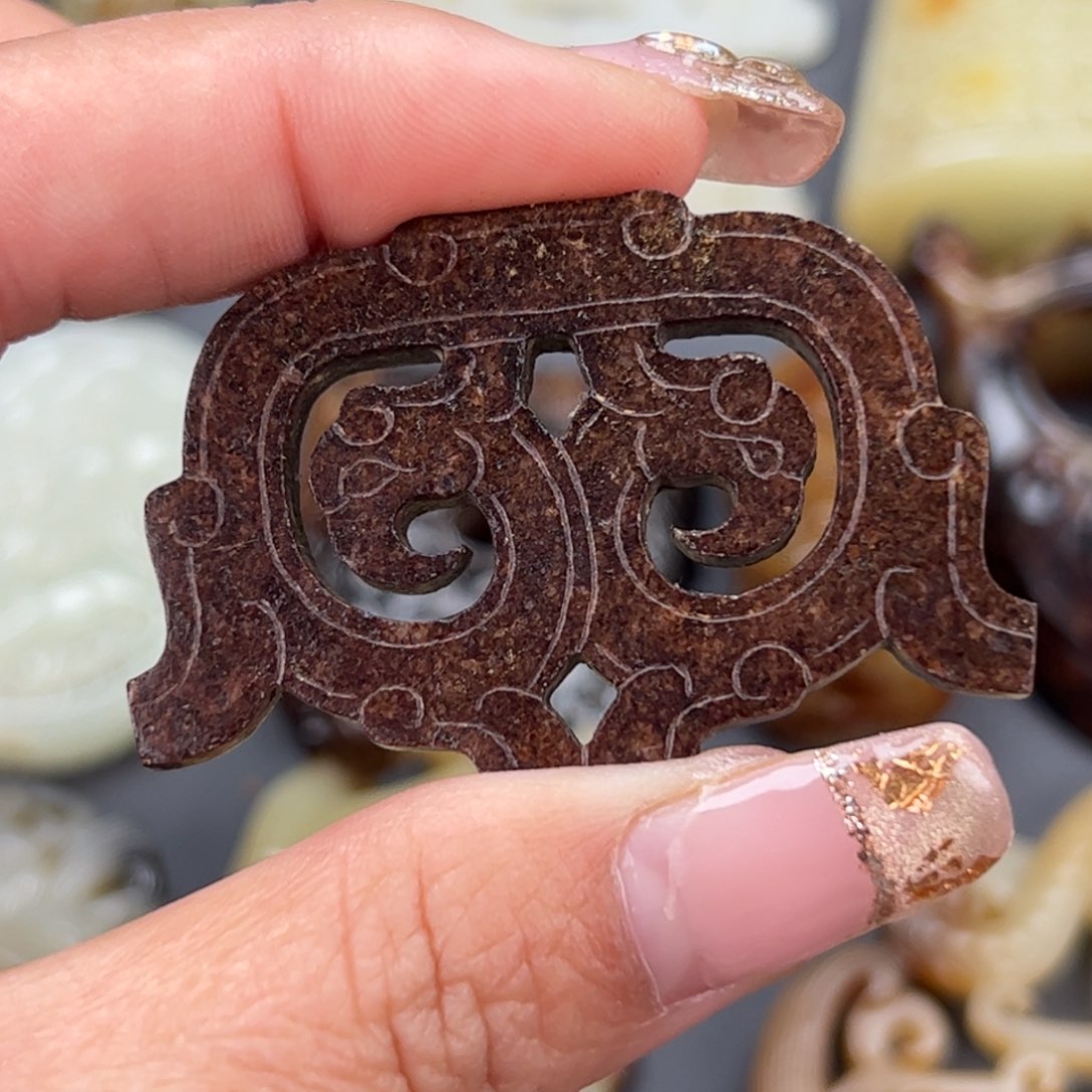 和田玉（糖玉）颈饰未镶嵌