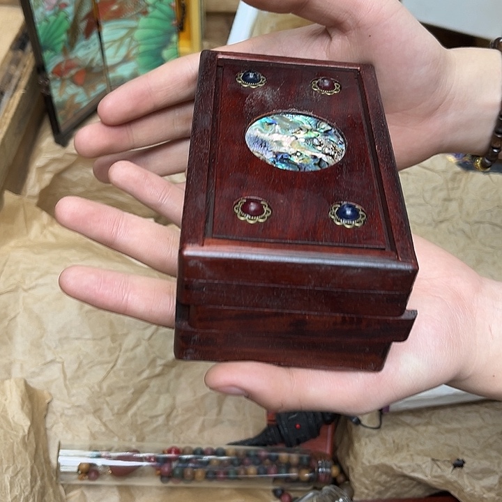 大叶紫檀（黑酸枝木类）