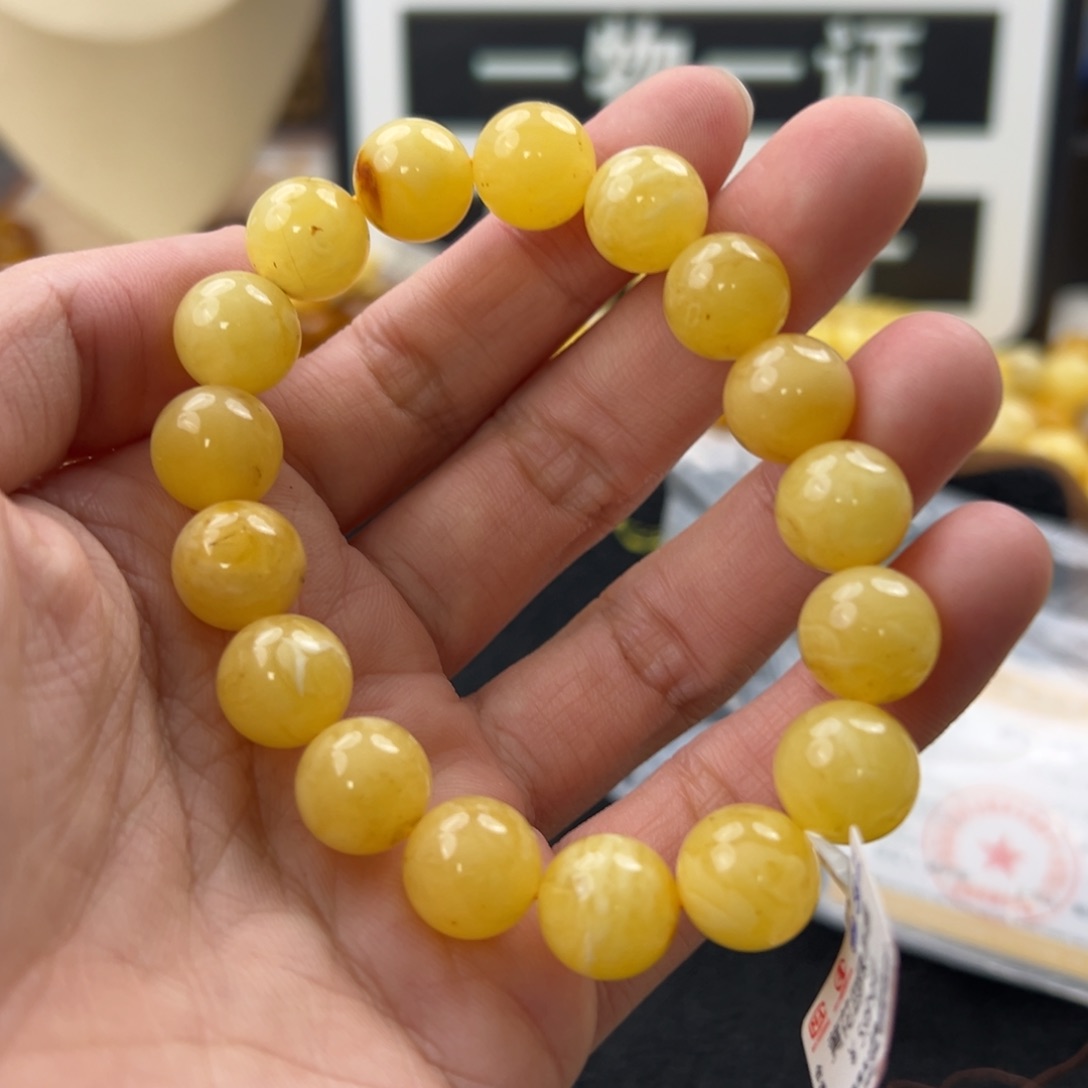 琥珀珠宝奇石未镶嵌