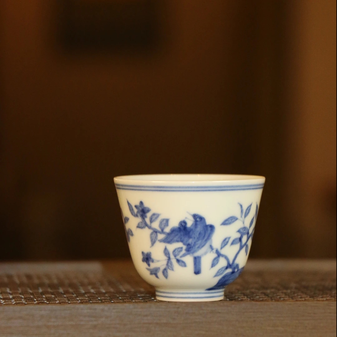 景德镇全手工仿成化青花花鸟纹主人杯