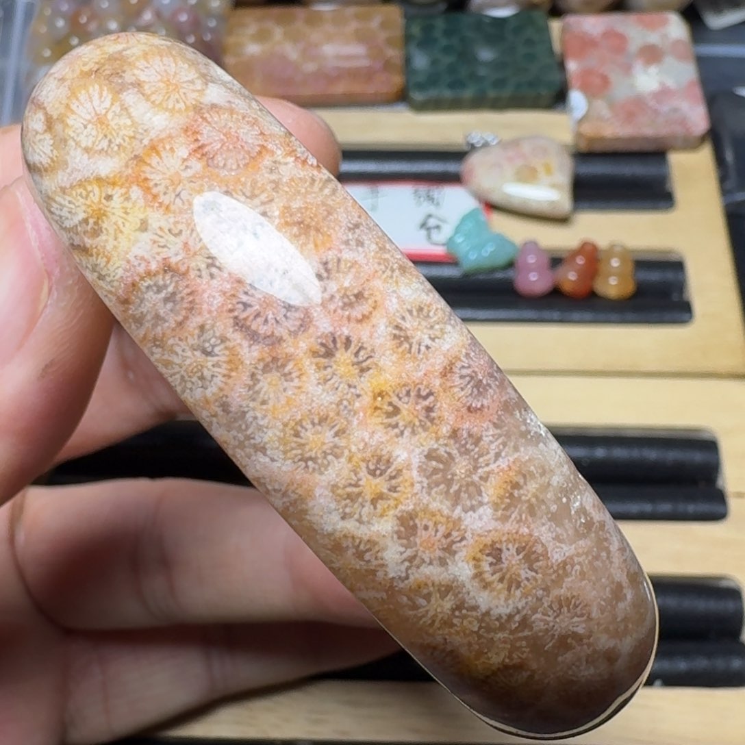 硅化玉纯天然色有机玉石未镶嵌58圈口
