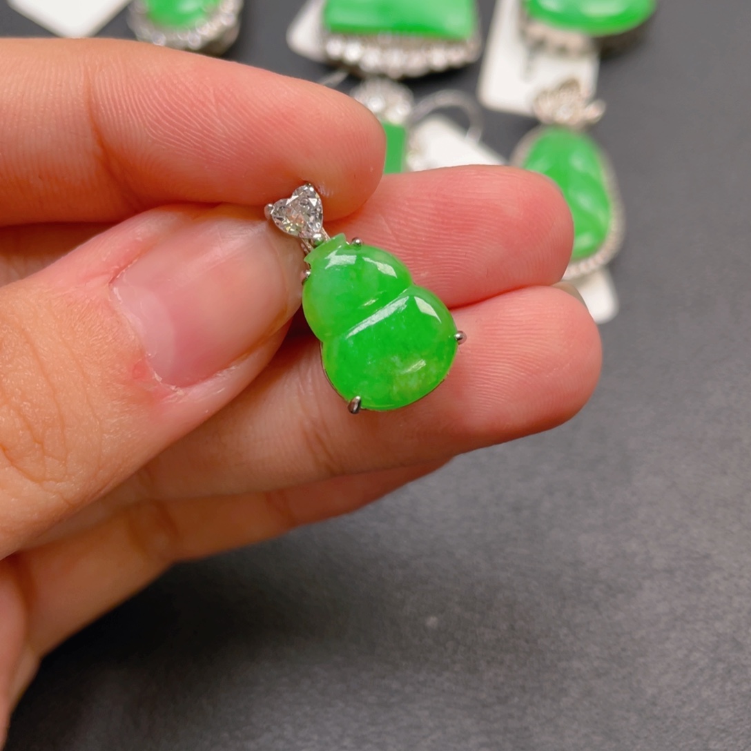 翡翠银S925镶嵌颈饰