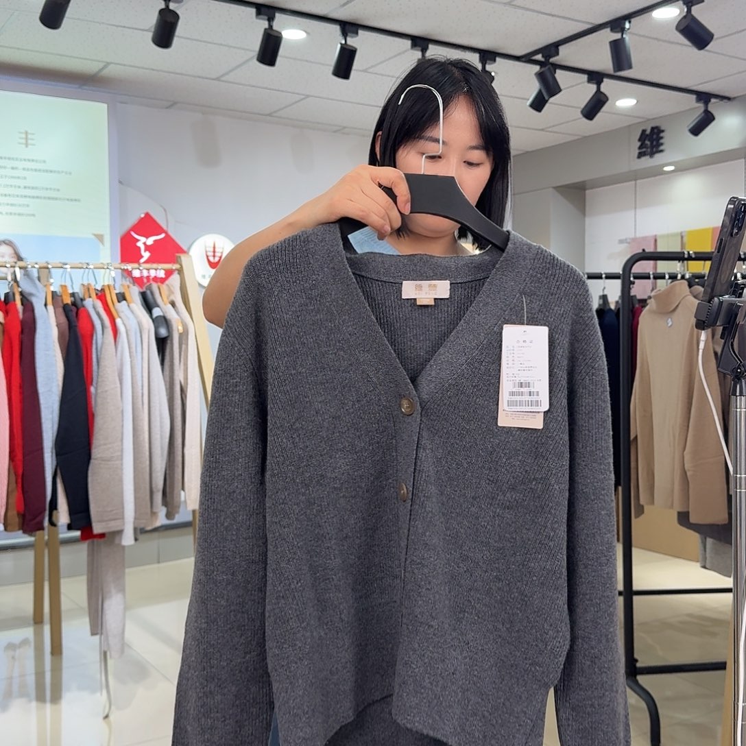 纯羊绒衫灰开衫XXL140斤内076