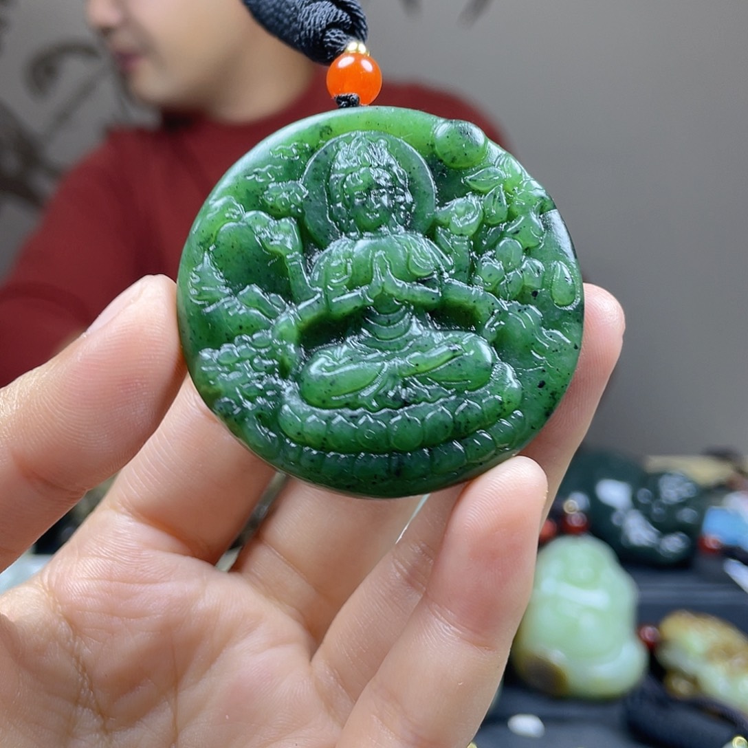 和田玉未镶嵌颈饰