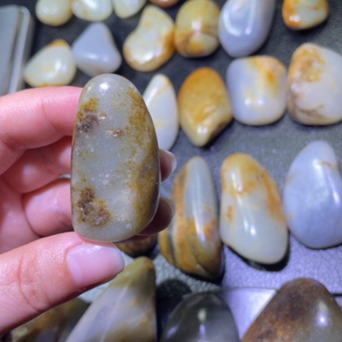 【闪购商品】颈饰未镶嵌和田玉（子料）