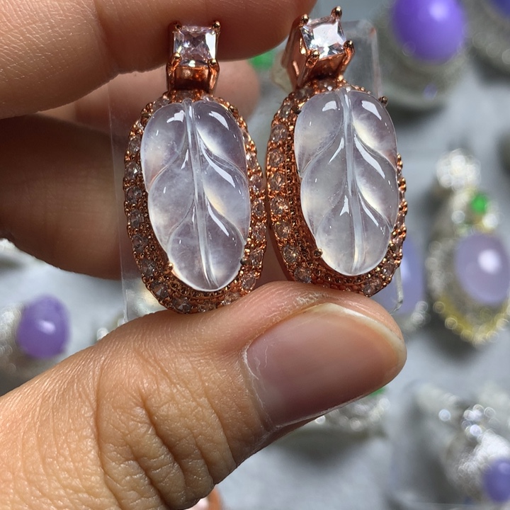 翡翠未镶嵌戒指铜托，卖裸石，需要二次镶嵌