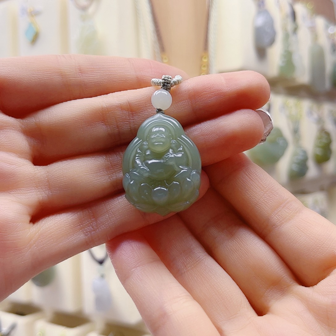 蜡***芯和田玉未镶嵌吊坠(赠链)