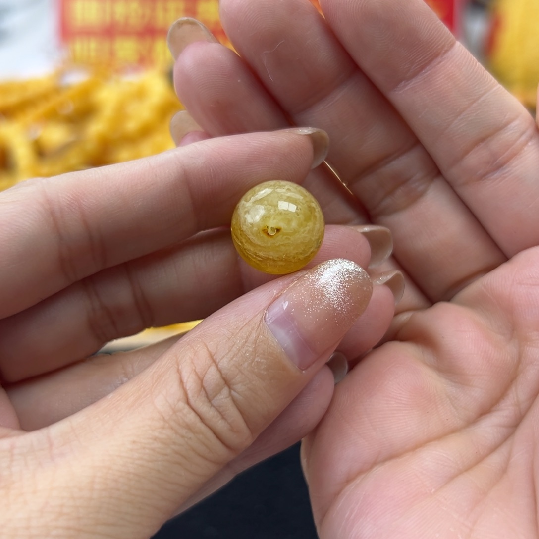 琥珀珠宝奇石未镶嵌