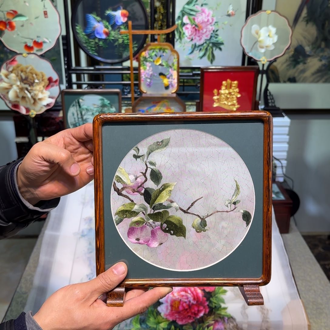 刺绣刺绣工艺精湛