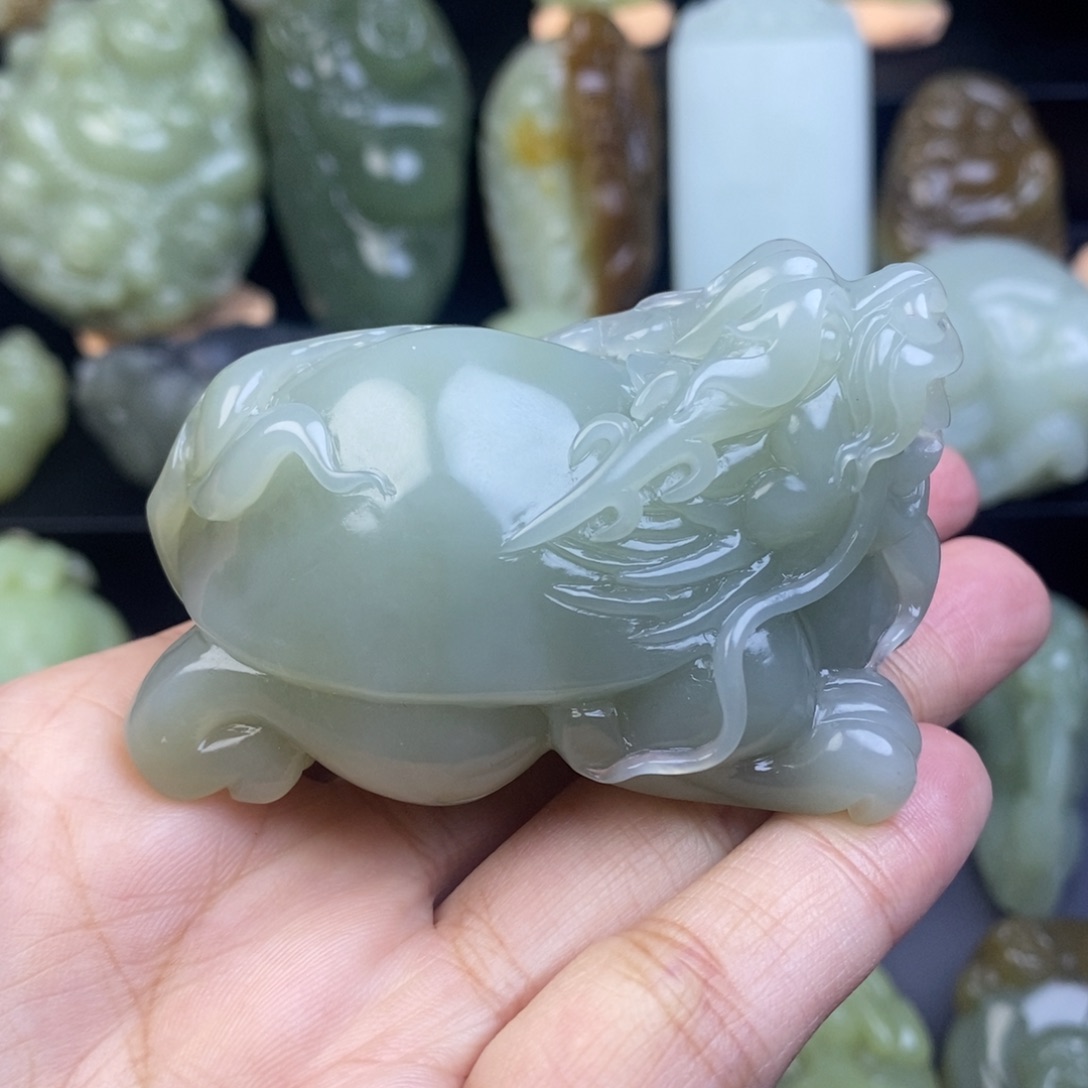 和田玉把件未镶嵌是**醒