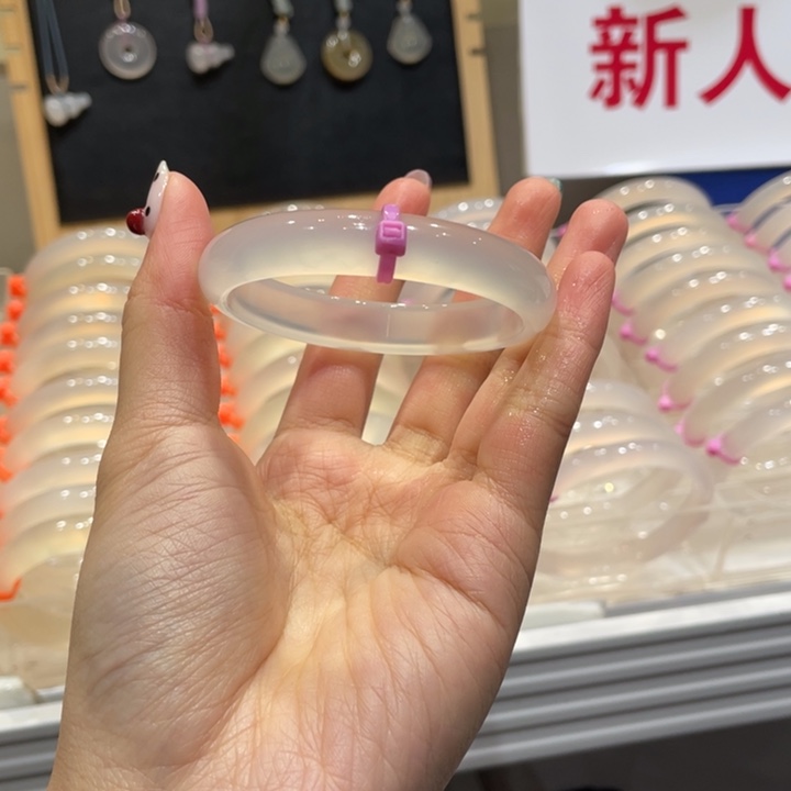 世***.玛瑙/玉髓未镶嵌手镯@定向荔枝冻@【50】