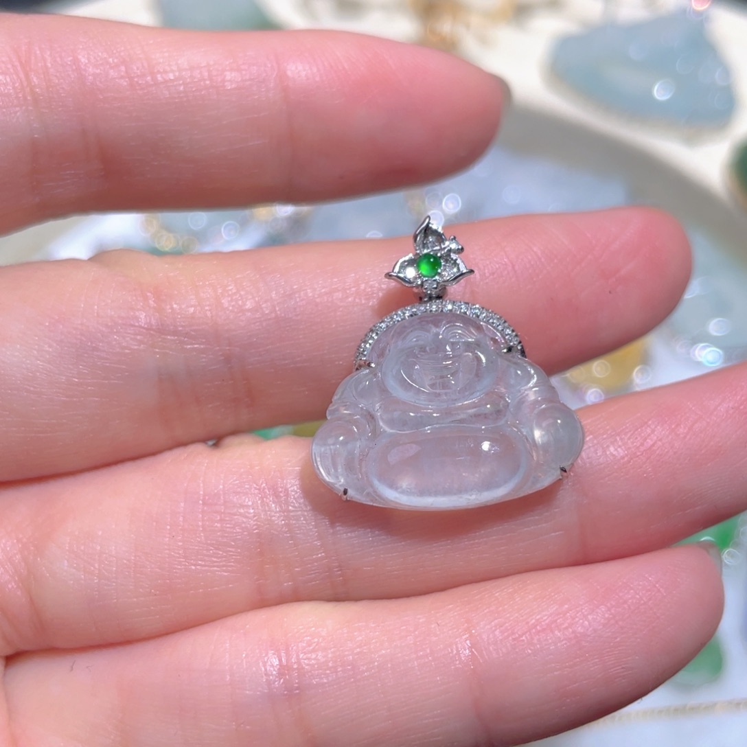 翡翠颈饰18K金镶嵌翡翠