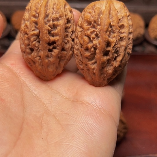 文玩核桃吊坠赤鸾