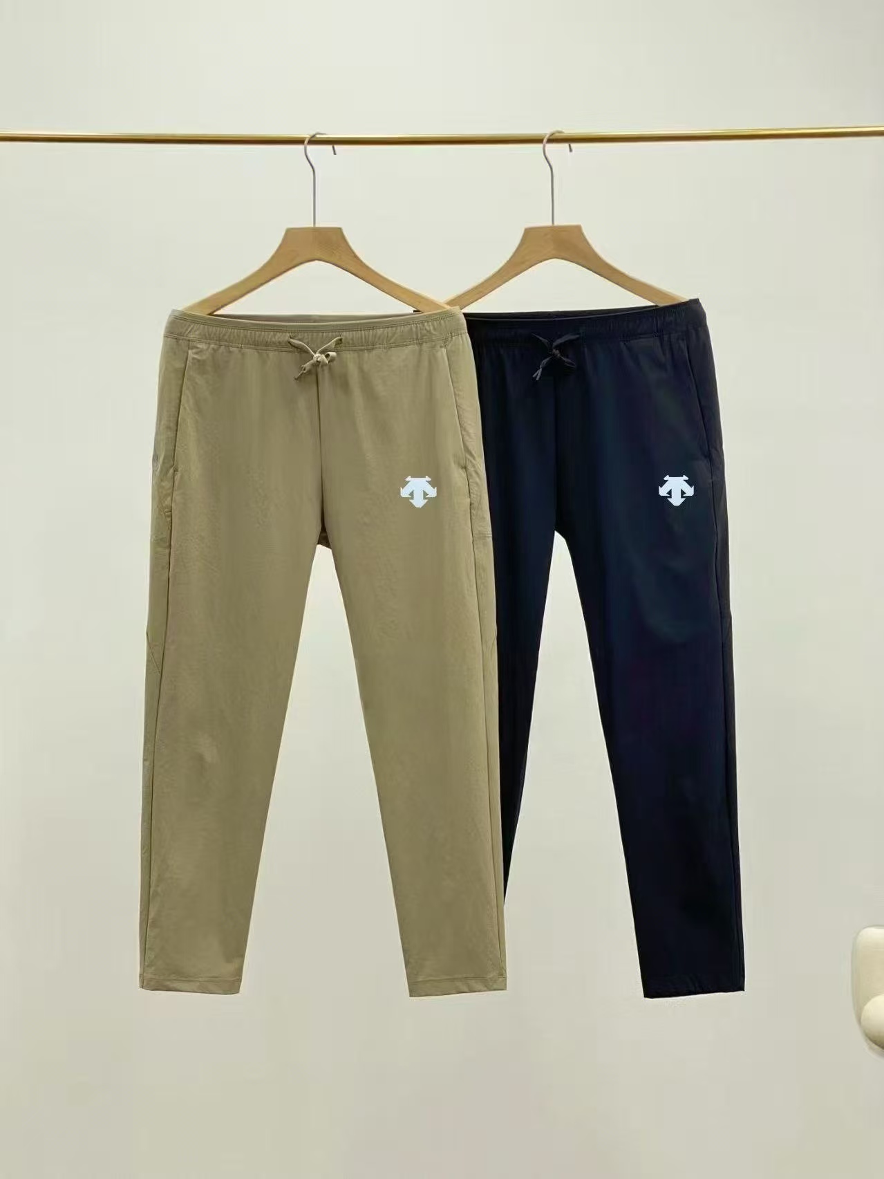 【奥莱专区】迪家松紧带休闲裤速干透气男款中腰运动长裤常规