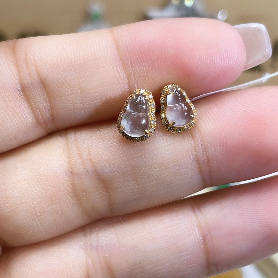 翡翠18K金镶嵌吊坠(不含链)回流