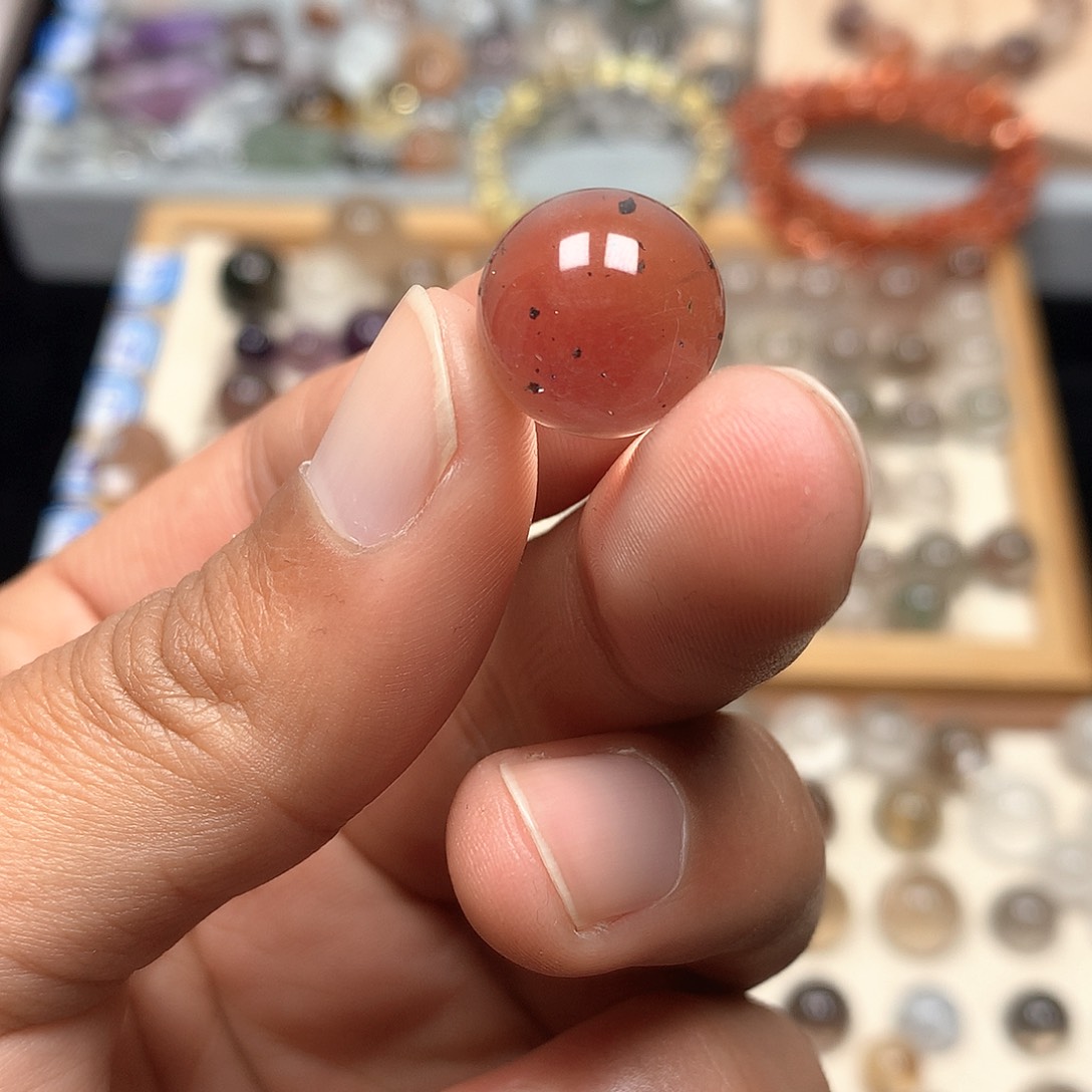 吊坠(不含链)未镶嵌水晶。*