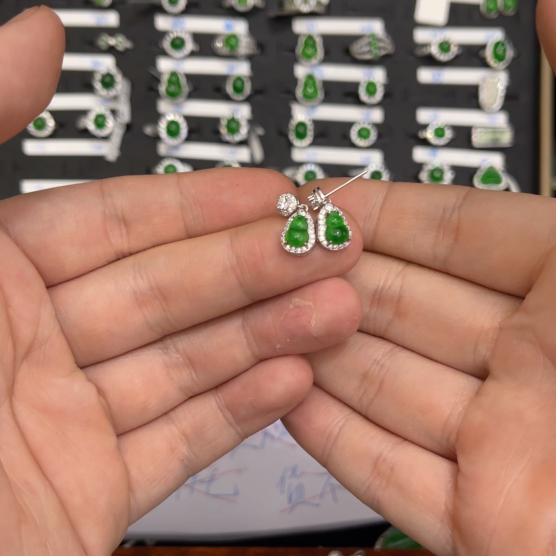 翡翠戒指银S925镶嵌翡翠耳钉