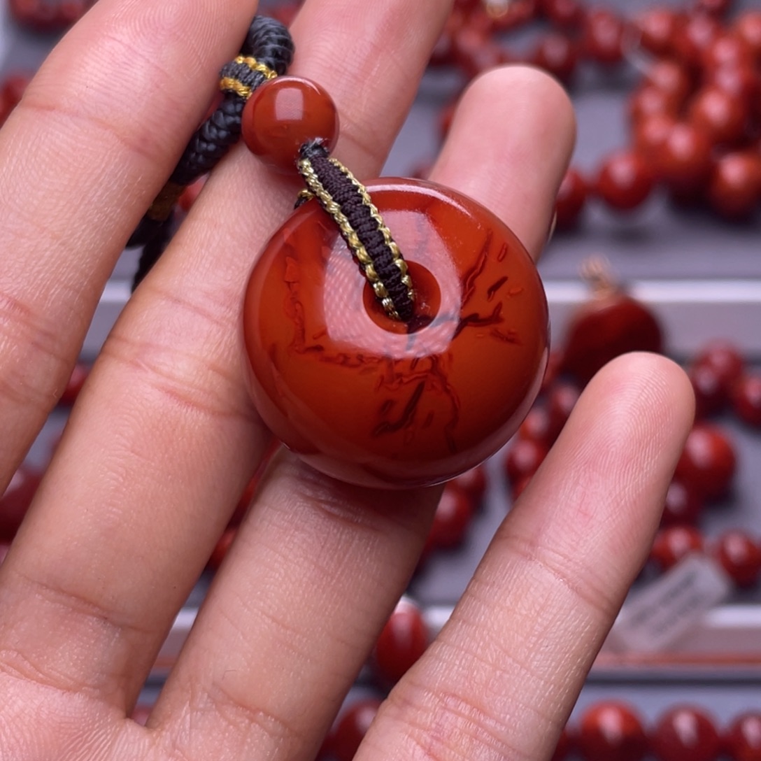 南红玛瑙未镶嵌其他天然原矿）瓦西满肉柿子虎皮火焰平安扣吊坠