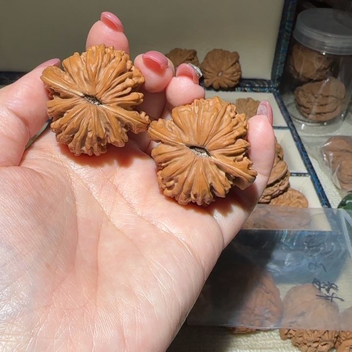 文玩核桃吊坠把件