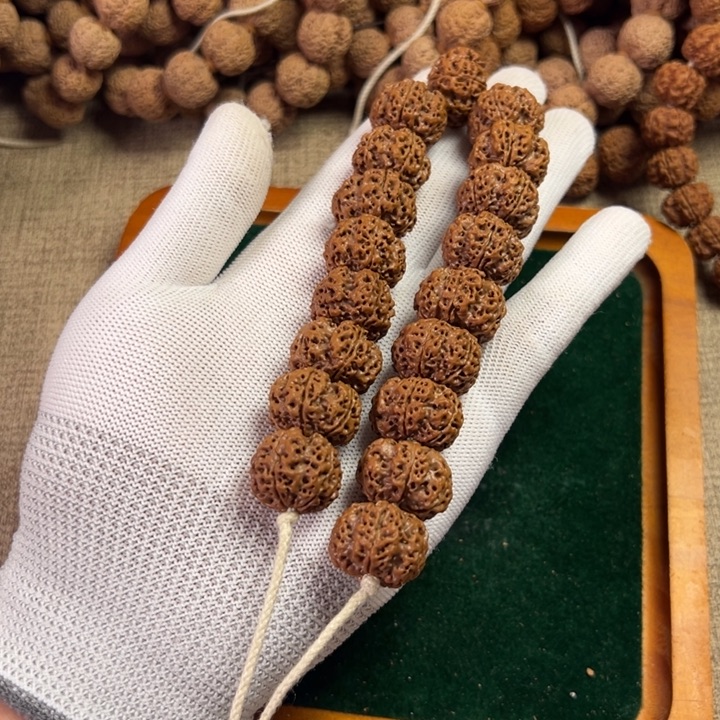 吊坠金刚菩提蜂王全品卡21已打底
