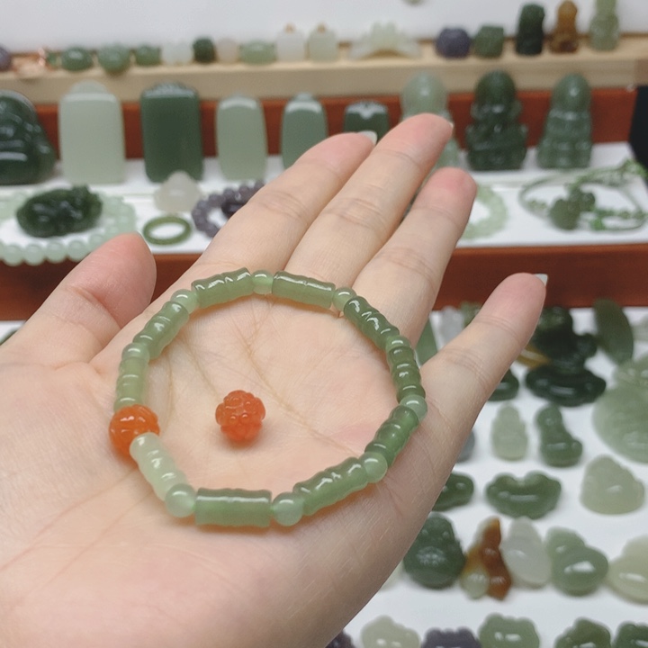彬***星未镶嵌手链和田玉