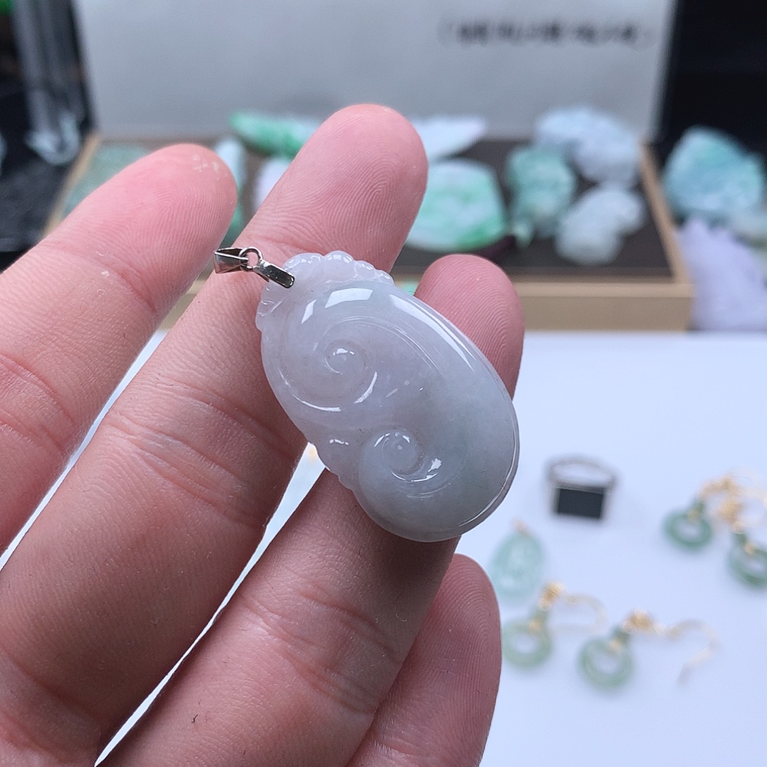 翡翠未镶嵌吊坠(不含链)
