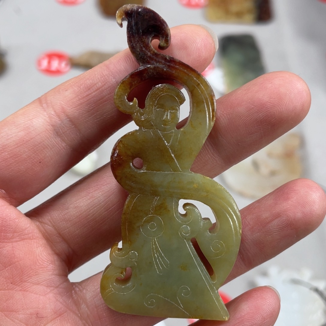 和田玉（糖玉）颈饰未镶嵌