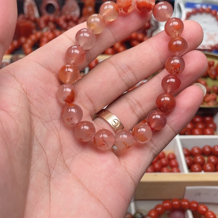 南红玛瑙未镶嵌手链